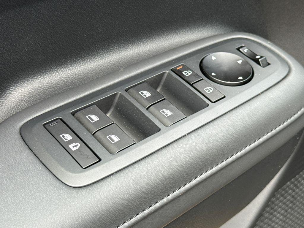 New 2026 Black Hyundai SEL FWD image 21