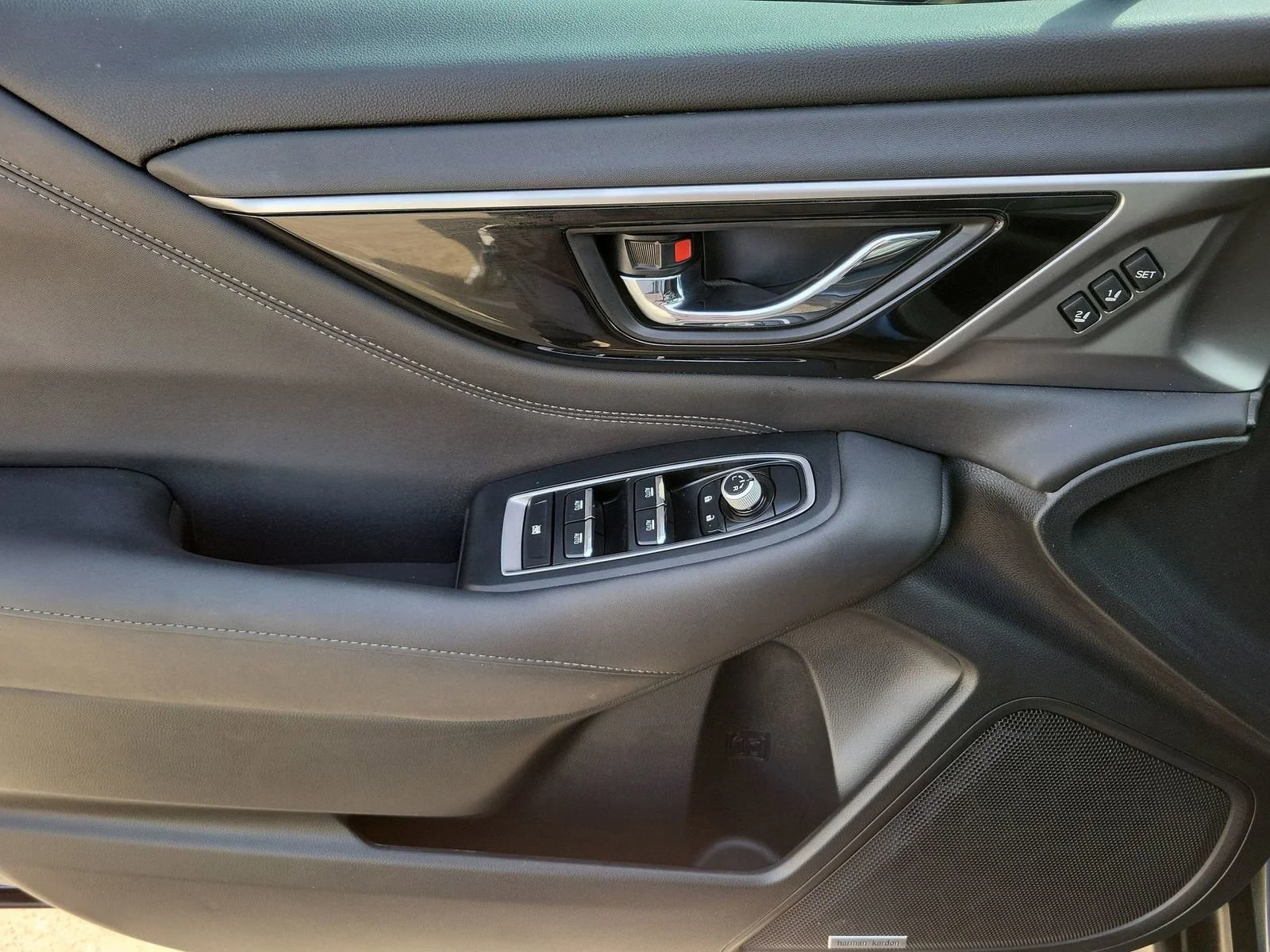 2022 Subaru Outback Limited - Photo 23