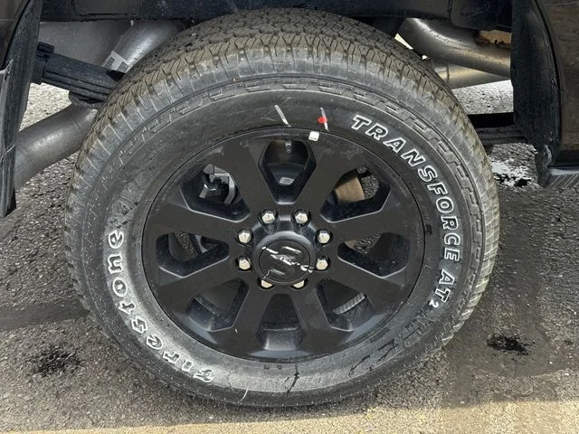 New 2026 Diamond Black Crystal Pearl-Coat Exterior Paint RAM LARAMIE image 12