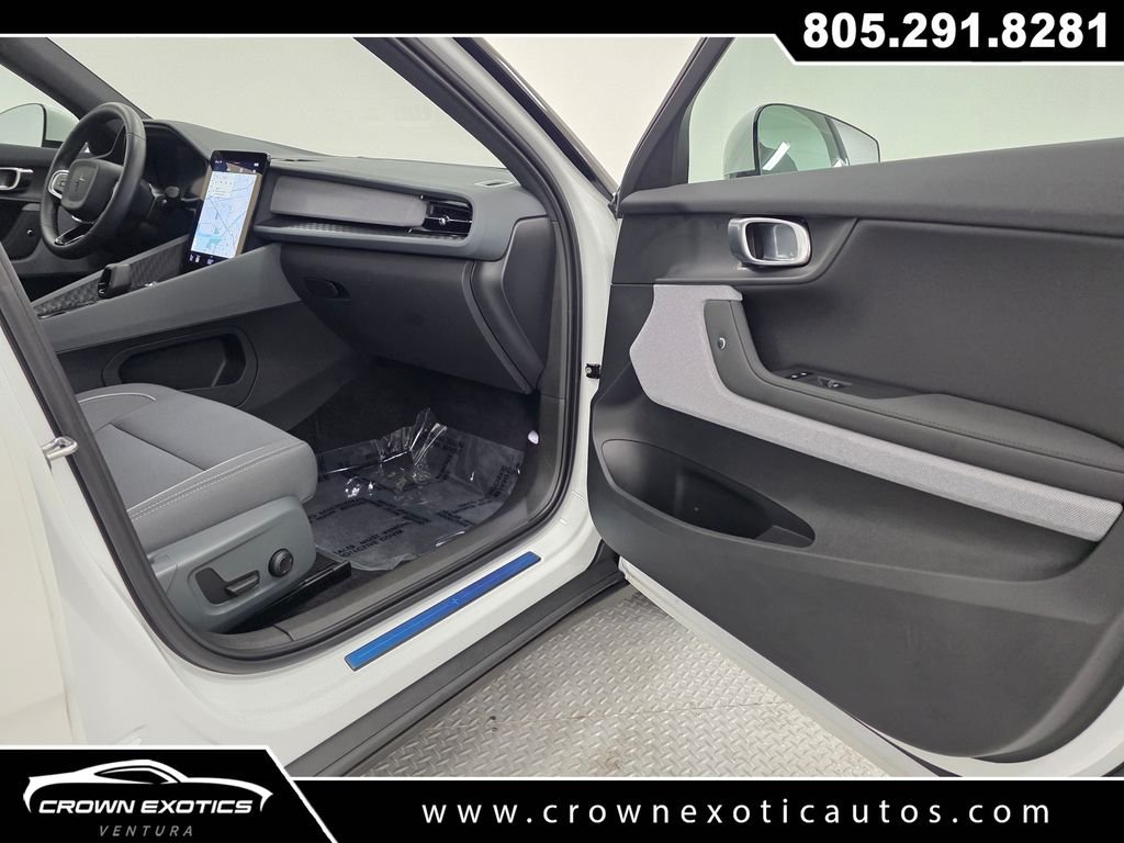 Used 2022 White Polestar Long Range Dual Motor image 10