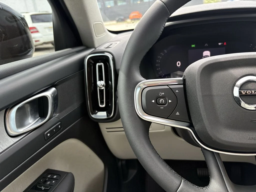 New 2026 Vapour Grey Volvo Plus image 15