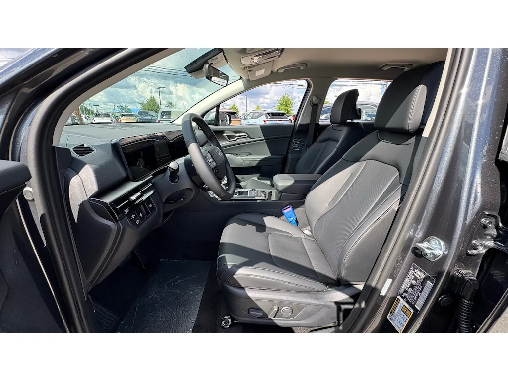 New 2026 Gry Kia EX image 9