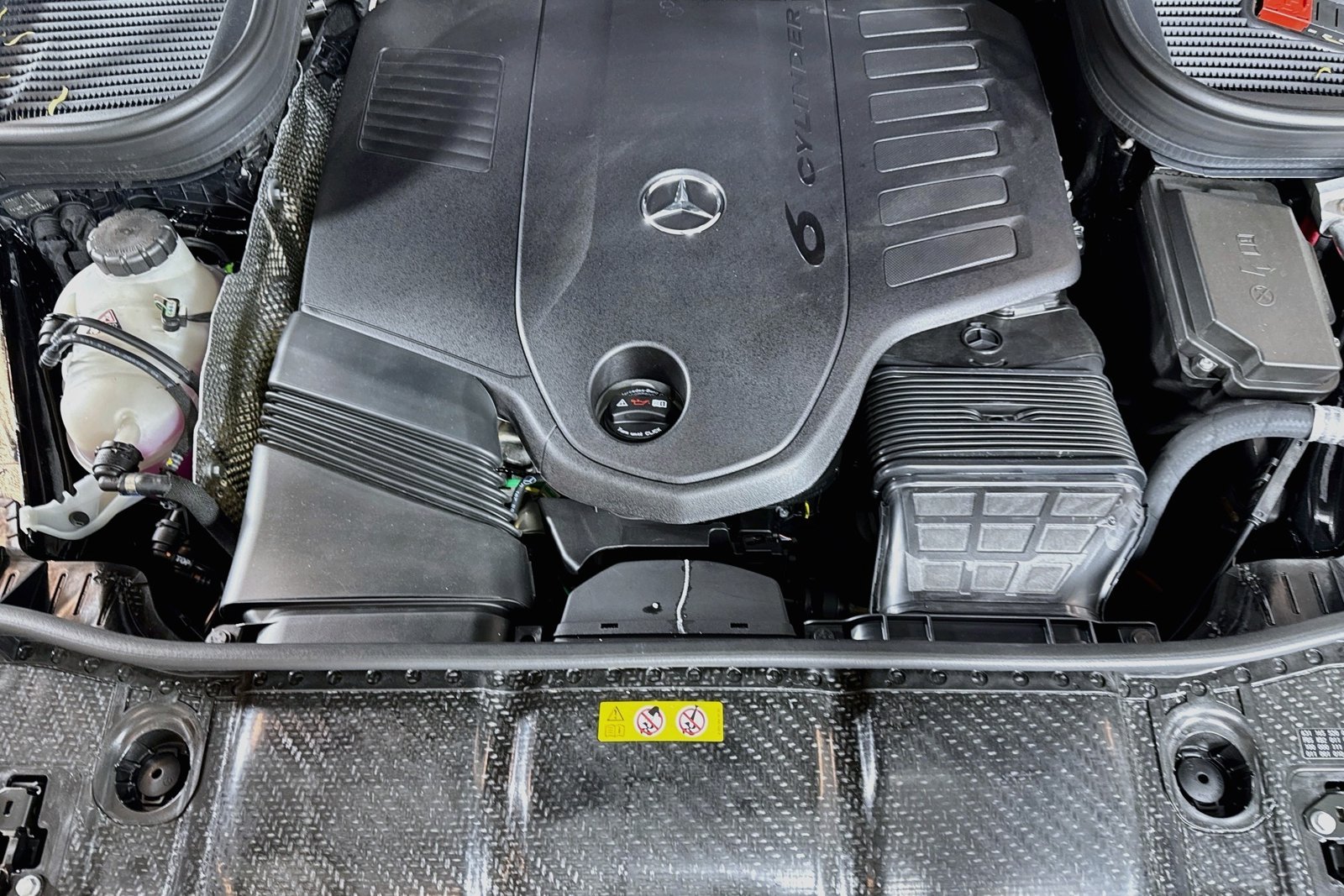 New 2026 Black Mercedes-Benz GLE 450 image 28