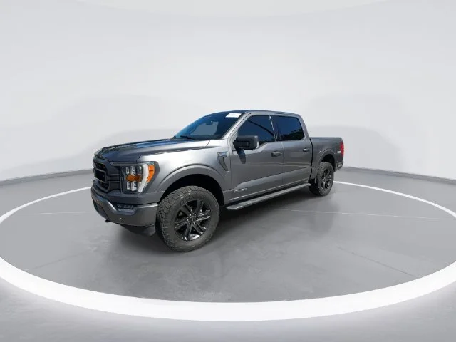 Used 2021 Gray Ford XLT image 3