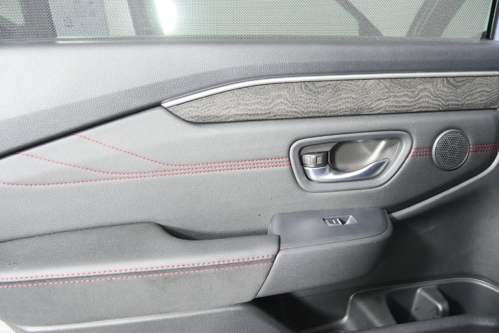 Used 2026 Sonic Gray Pearl Honda Black Edition image 14