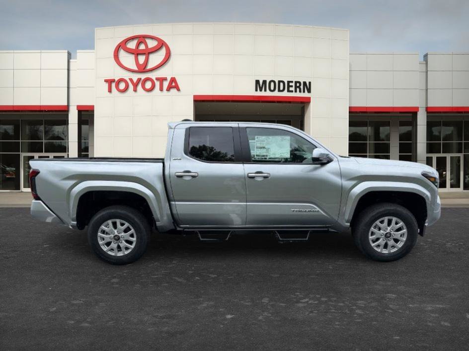 New 2026 Celestial Silver M Toyota SR5 image 4