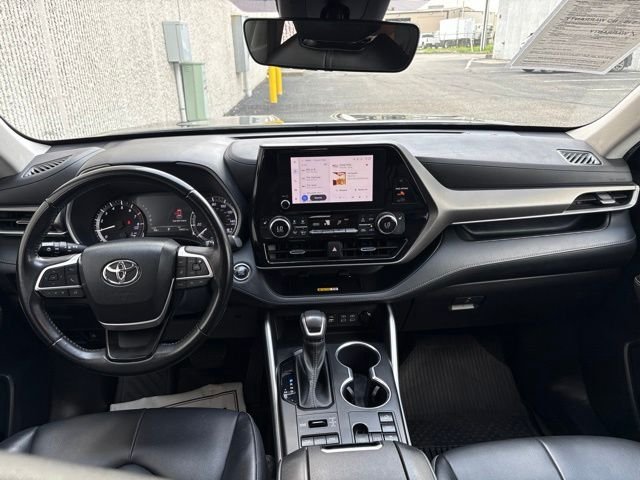 Used 2023 Midnight Black Metallic Toyota XLE image 33