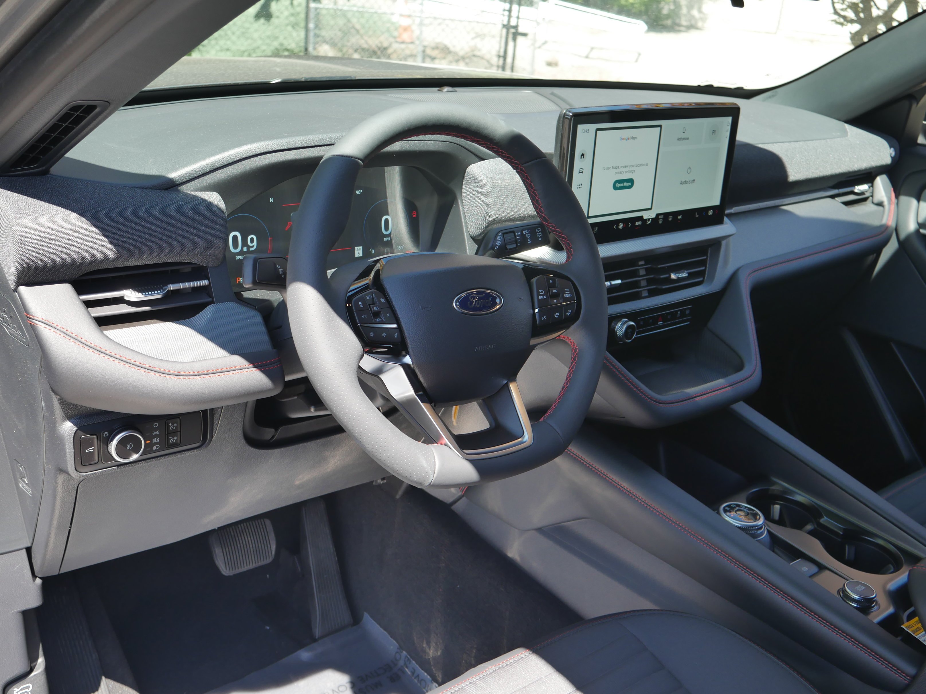 New 2026 Carbonized Gray Metallic Ford ST-Line image 4