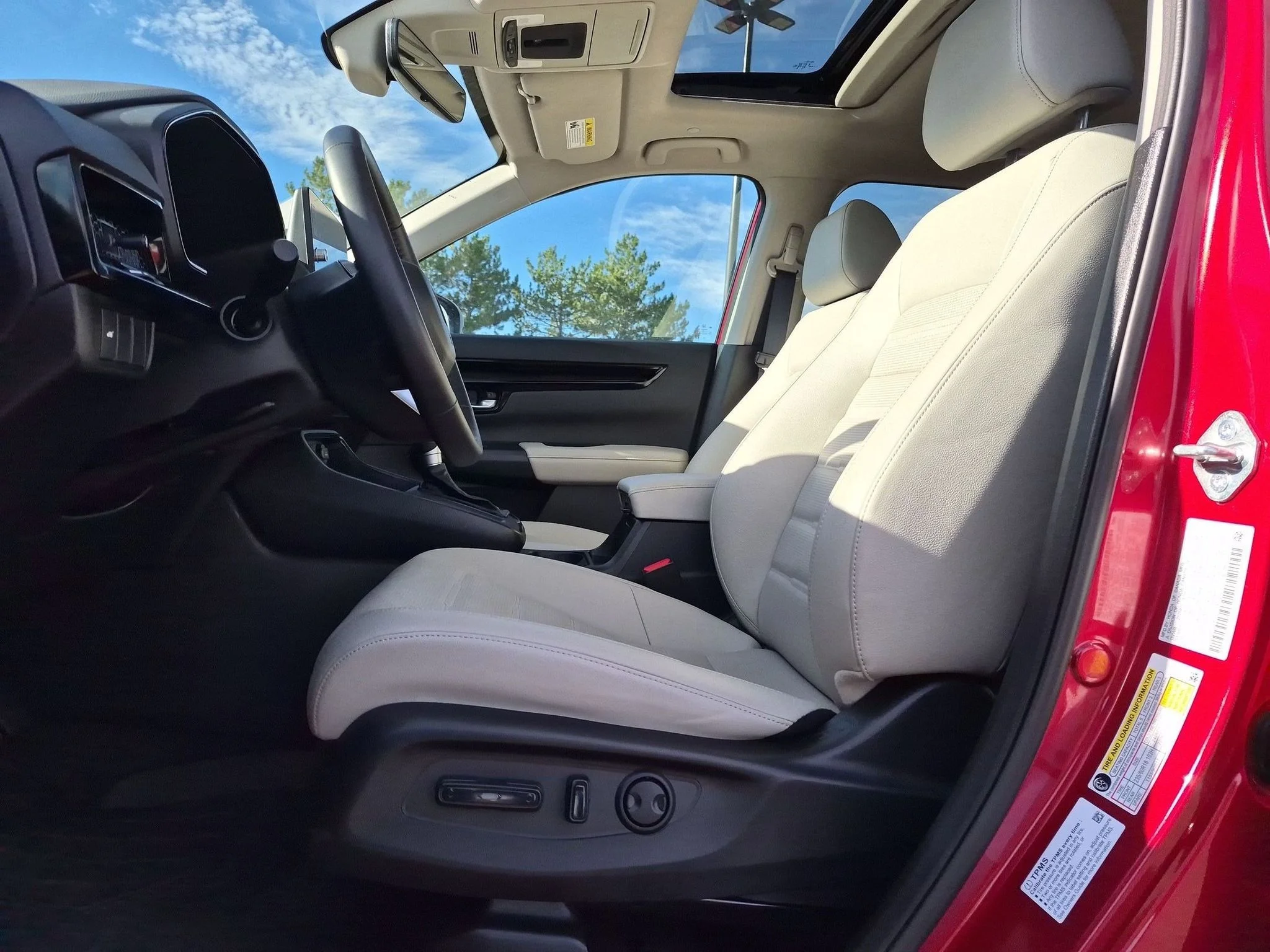 Used 2026 RED Honda EX-L image 17