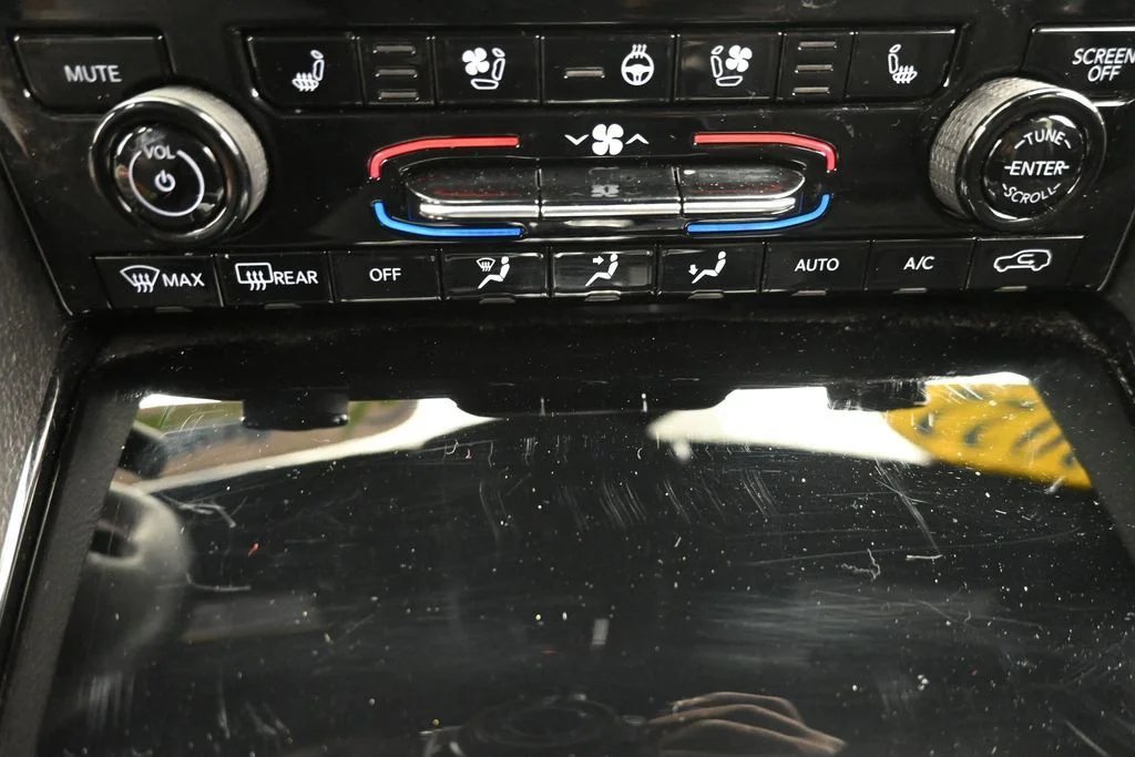 Certified Used 2022 Silver Jeep Trailhawk image 20