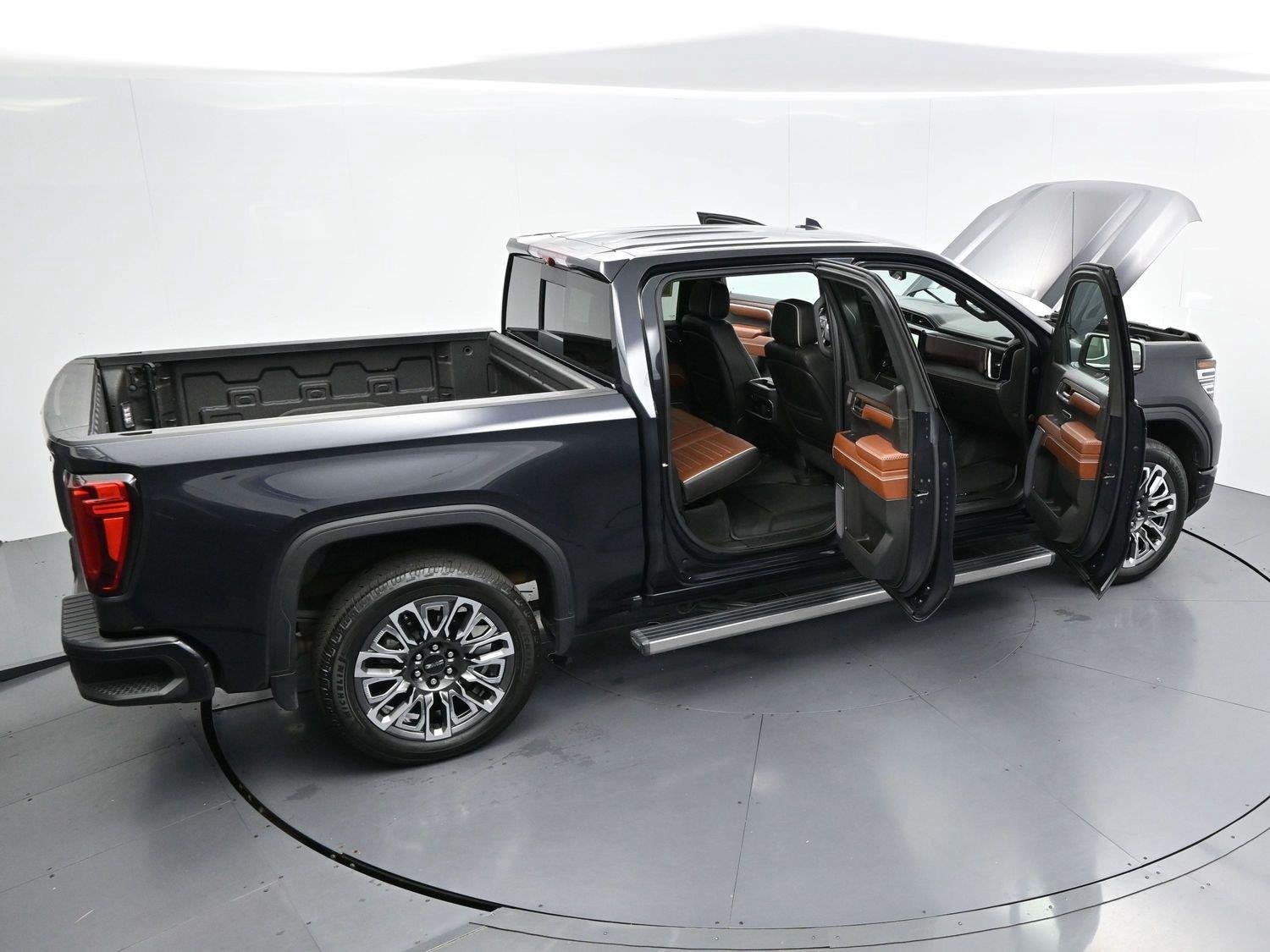 Used 2023 TITANIUM RUSH METALLIC GMC Denali Ultimate image 14