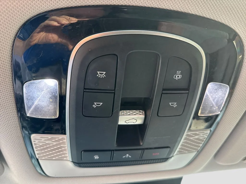 Used 2021 Graphite Hyundai SEL image 27