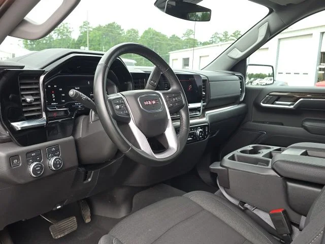 Used 2024 Black GMC Elevation image 25
