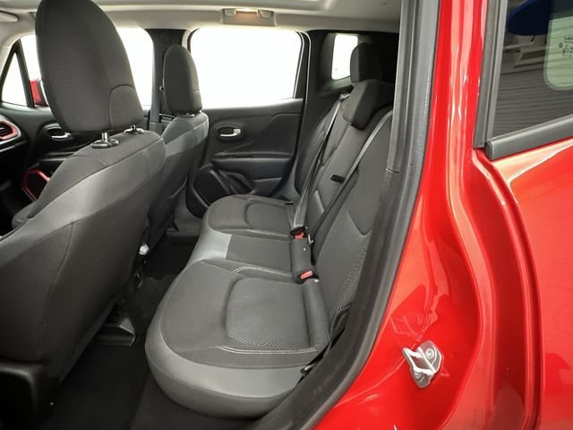 2022 Jeep Renegade Red Edition - Photo 11