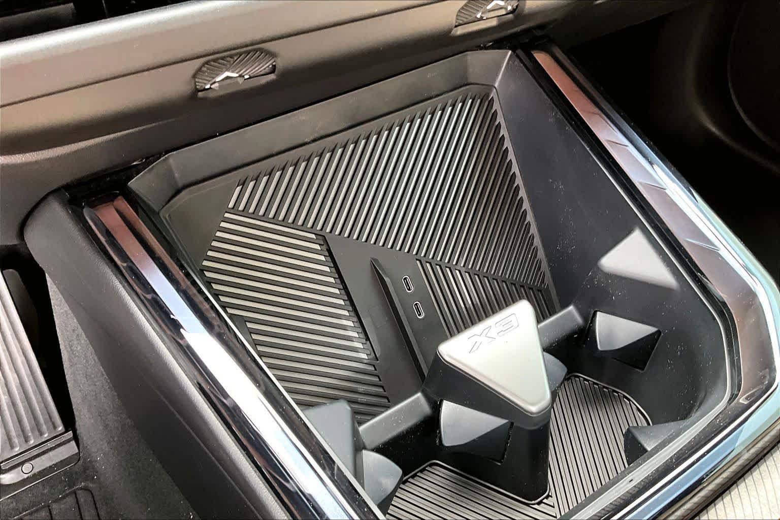 New 2026 Dark Graphite Metallic BMW 30 xDrive image 17
