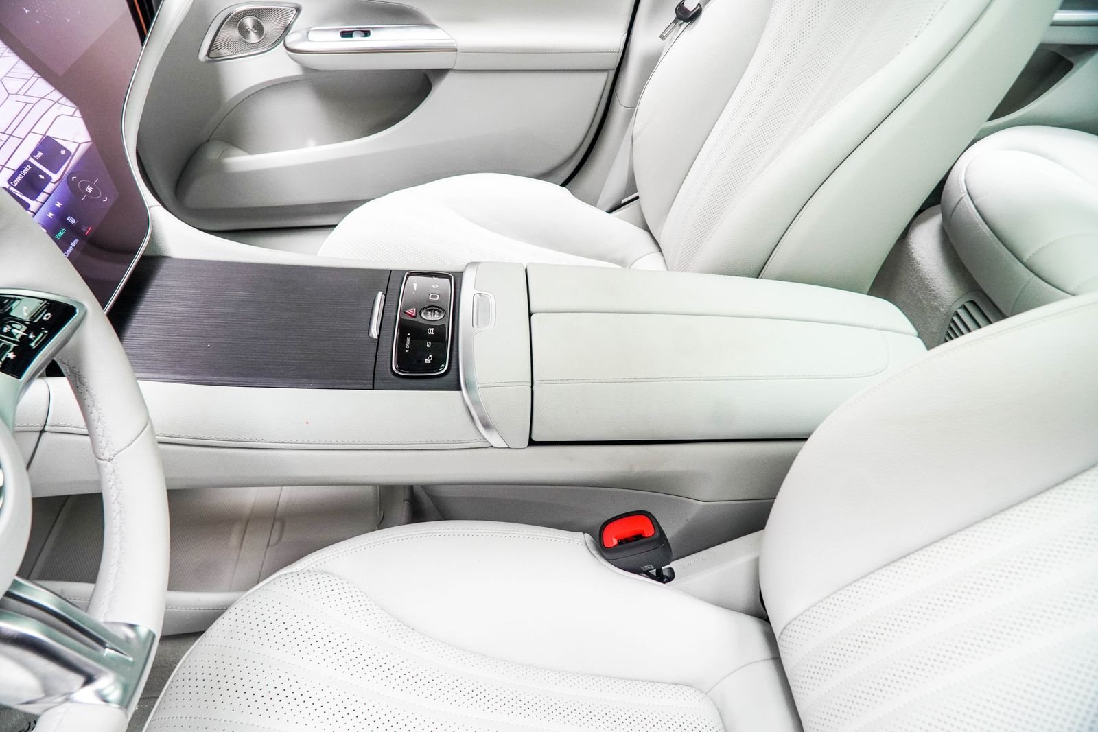 Used 2025 Gray Mercedes-Benz 500 Sedan image 20