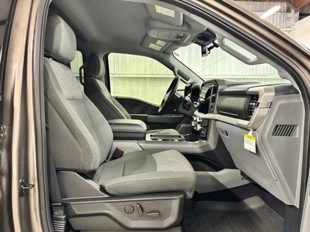Used 2023 Gray Ford XLT image 22