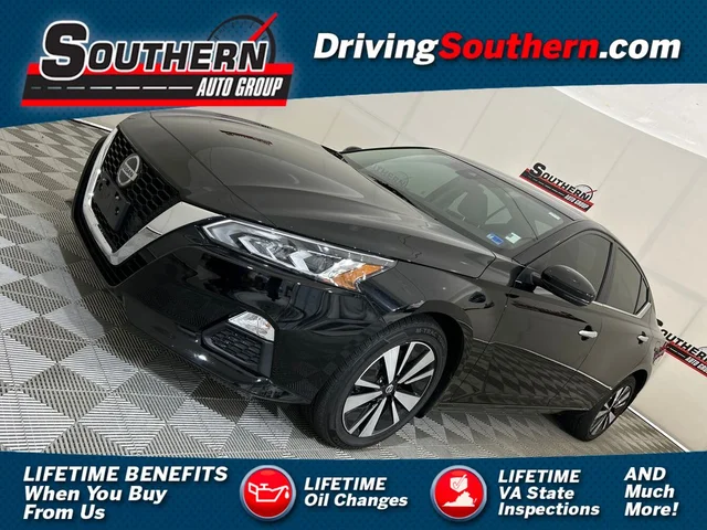 2022 Nissan Altima 2.5 SV