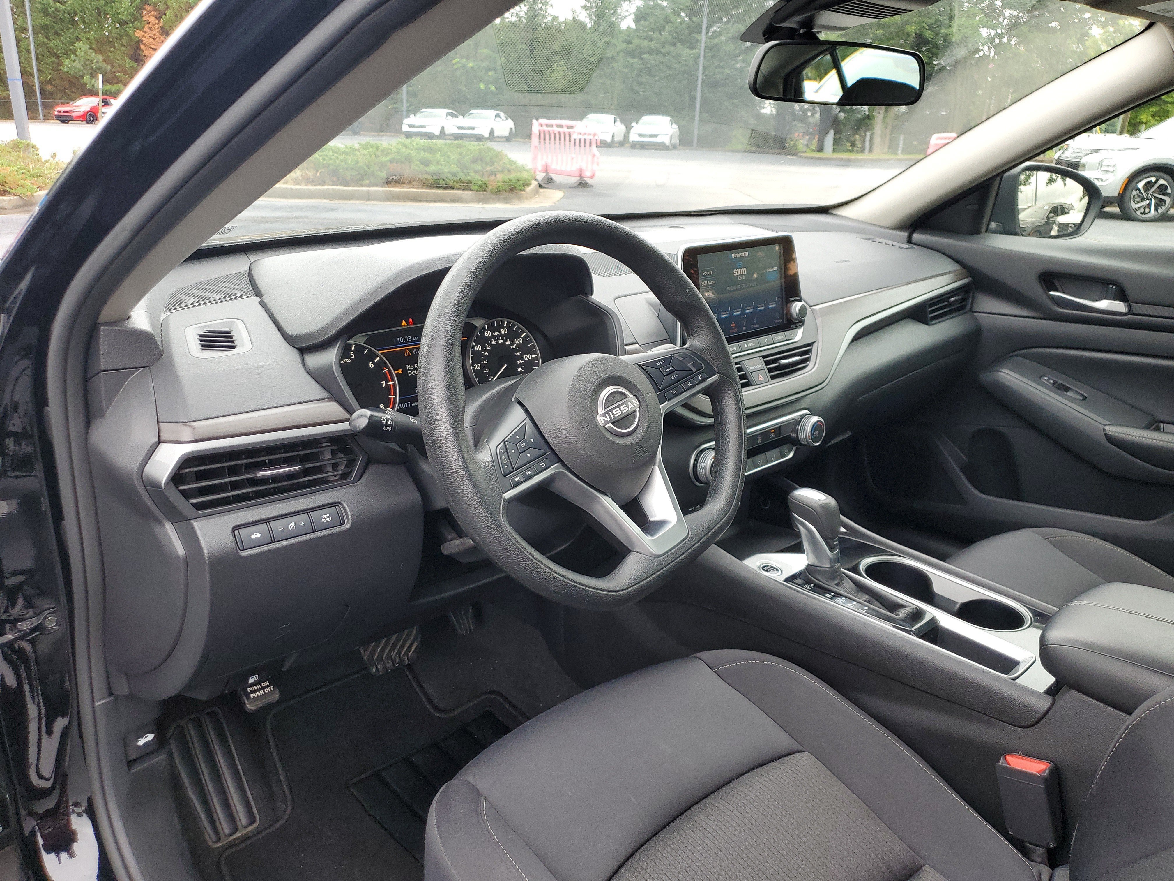 Used 2024 Super Black Nissan 2.5 SV image 18