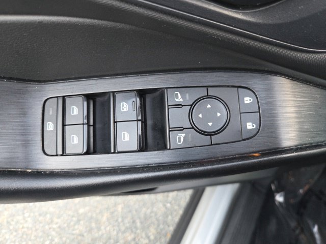 Used 2024 Silver Nissan S image 23