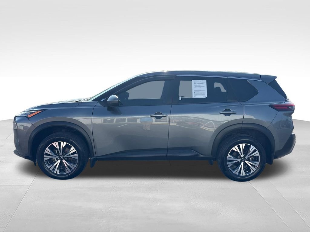 Used 2022 Gray Nissan SV image 2