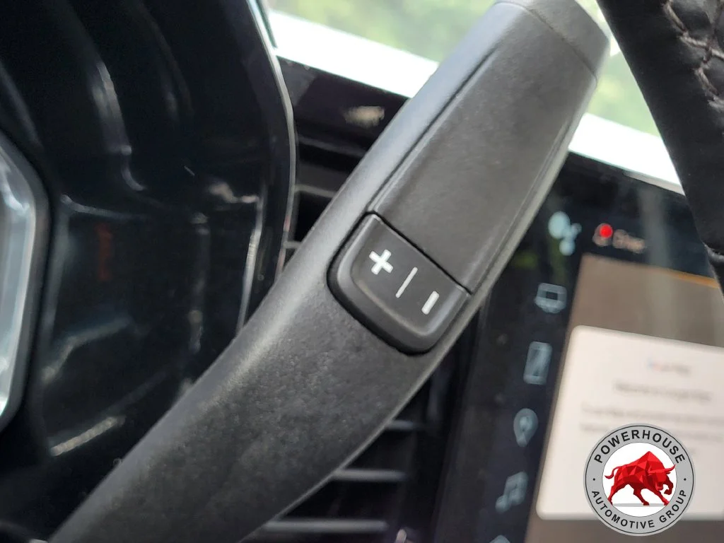 Used 2023 White Chevrolet LT image 32