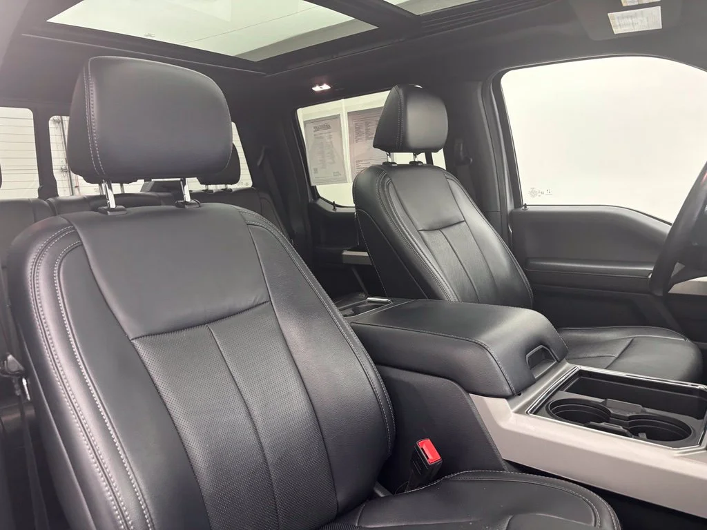 Used 2022 Silver Ford Lariat image 32