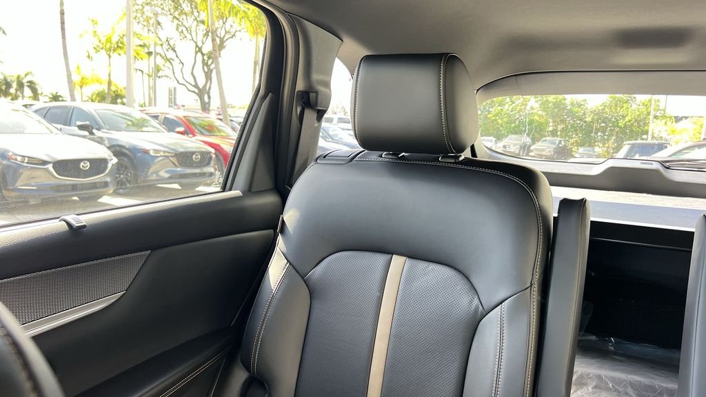 2025 Mazda CX-90 Premium Package - Photo 19