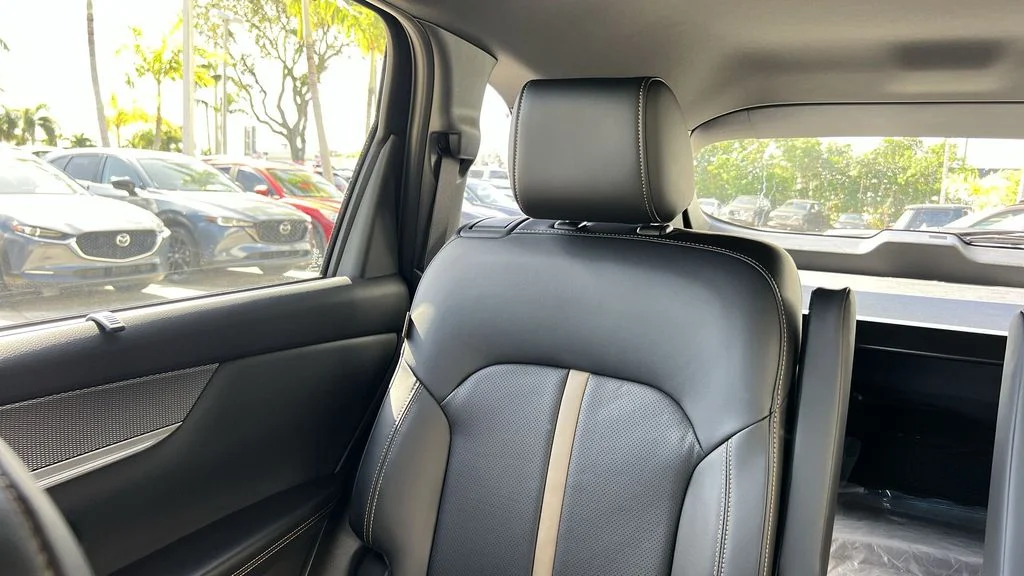 2025 Mazda CX-90 Premium Package - Photo 18