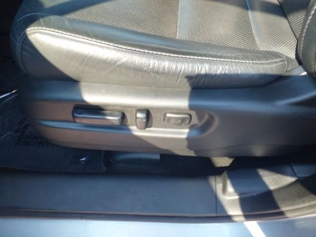 Used 2017 Gray Honda Elite image 13