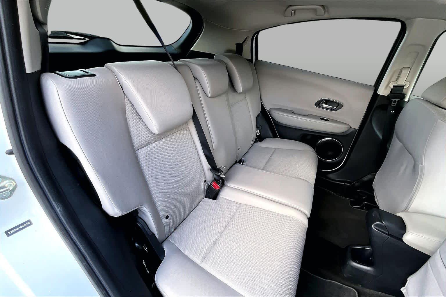Used 2016 White Orchid Pearl Honda EX image 19