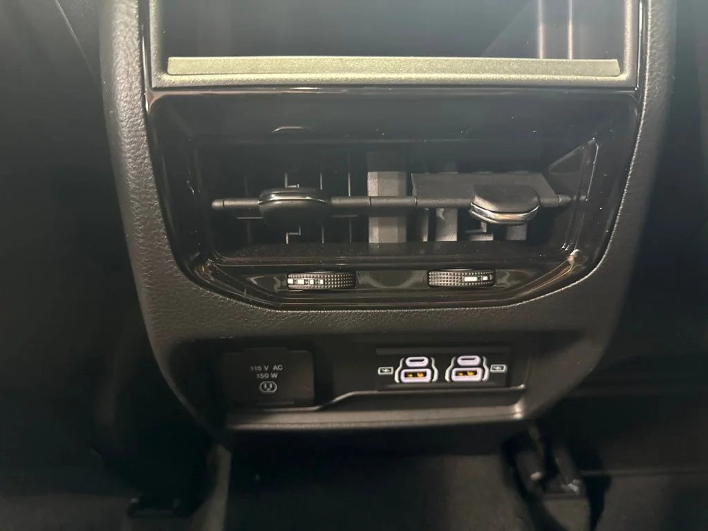 2025 Jeep Grand Cherokee Altitude - Photo 11