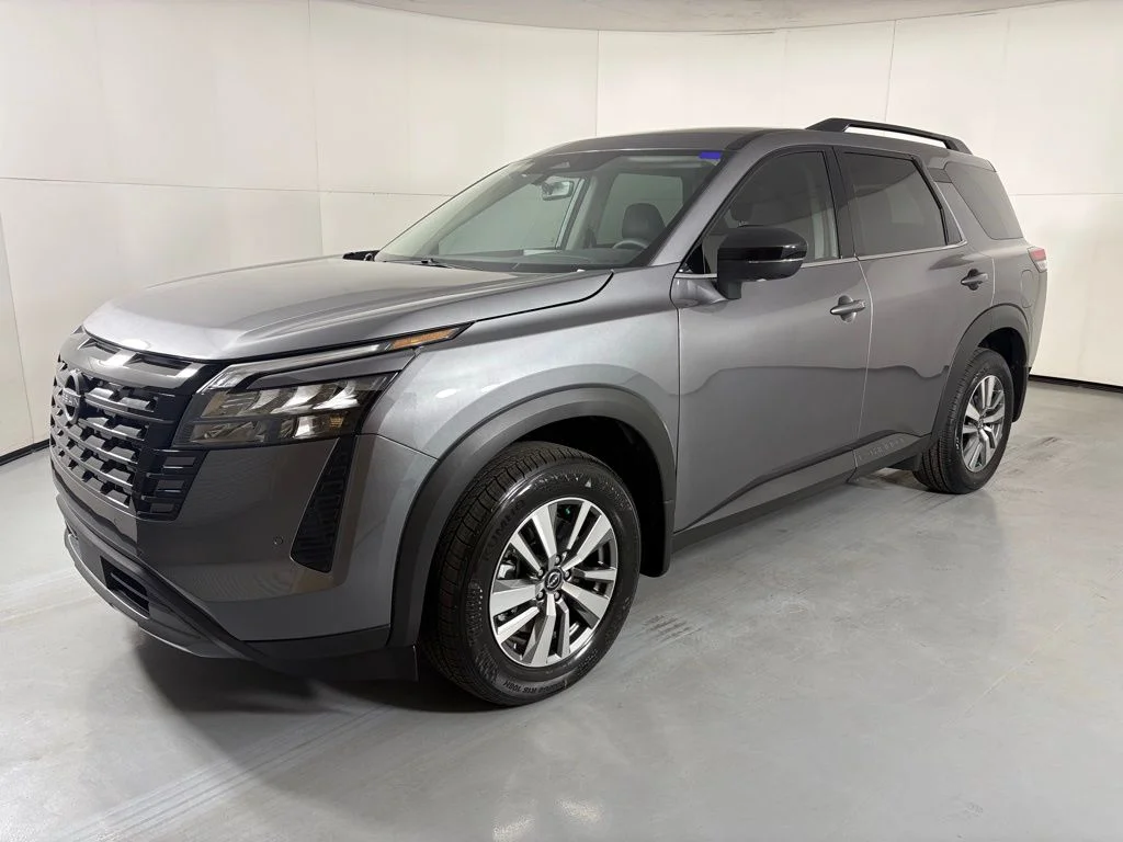 New 2026 Gun Metallic Nissan SL image 4