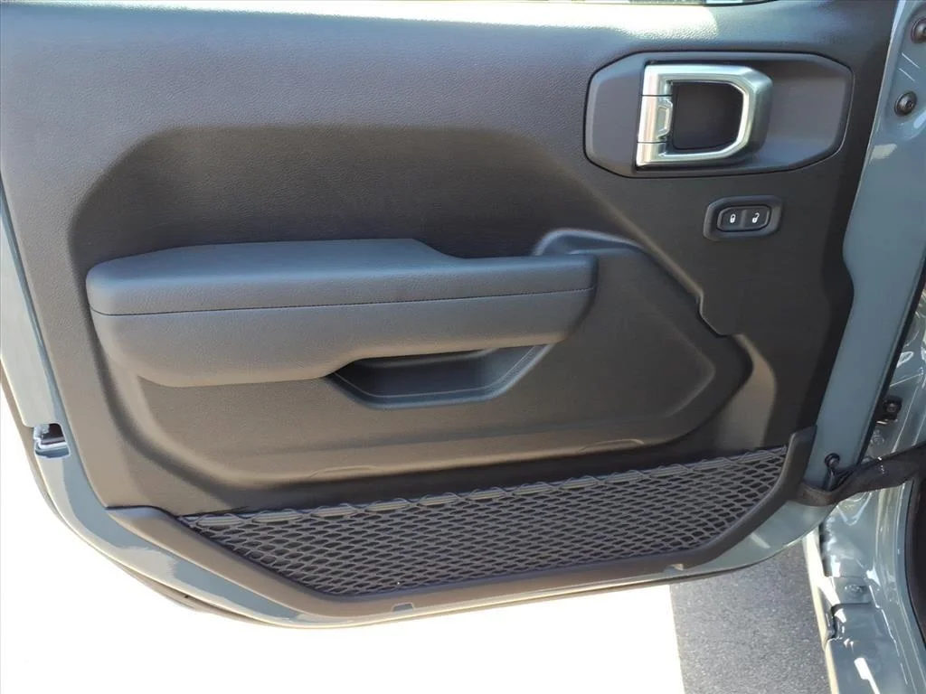2026 Jeep Wrangler 2-Door Sport - Photo 8