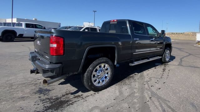Used 2019 DARK SLATE METALLIC GMC Denali image 8