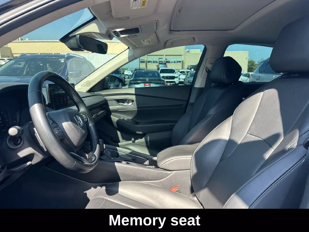 Used 2025 Black Honda EX-L image 10
