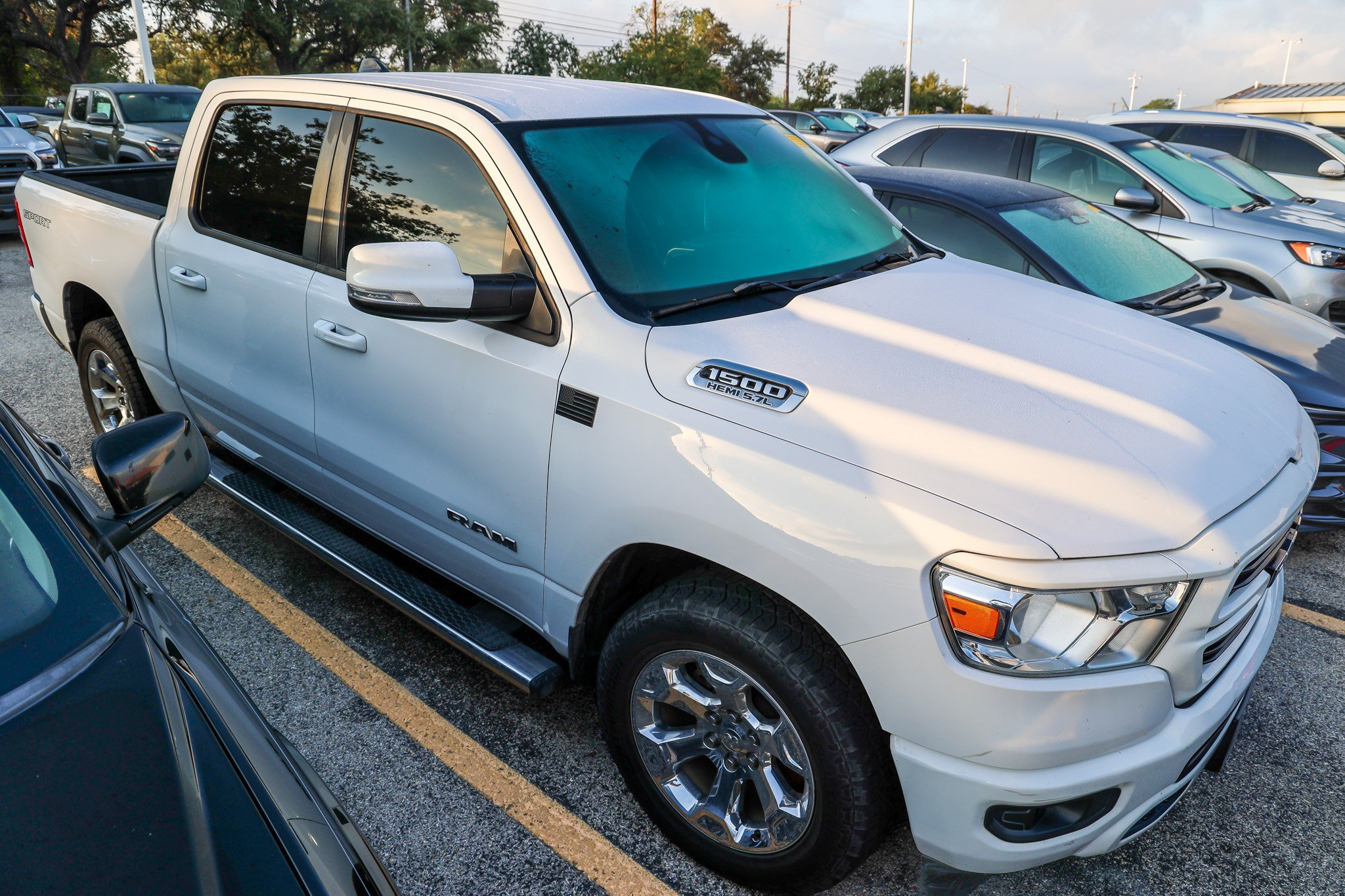 Used 2020 Bright White Clearcoat Ram Lone Star image 6