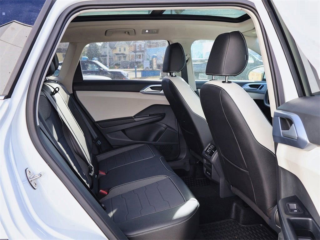 2026 Volkswagen Taos SE - Photo 28