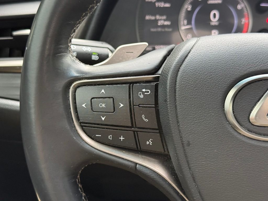 Used 2019 White Lexus 350 image 28