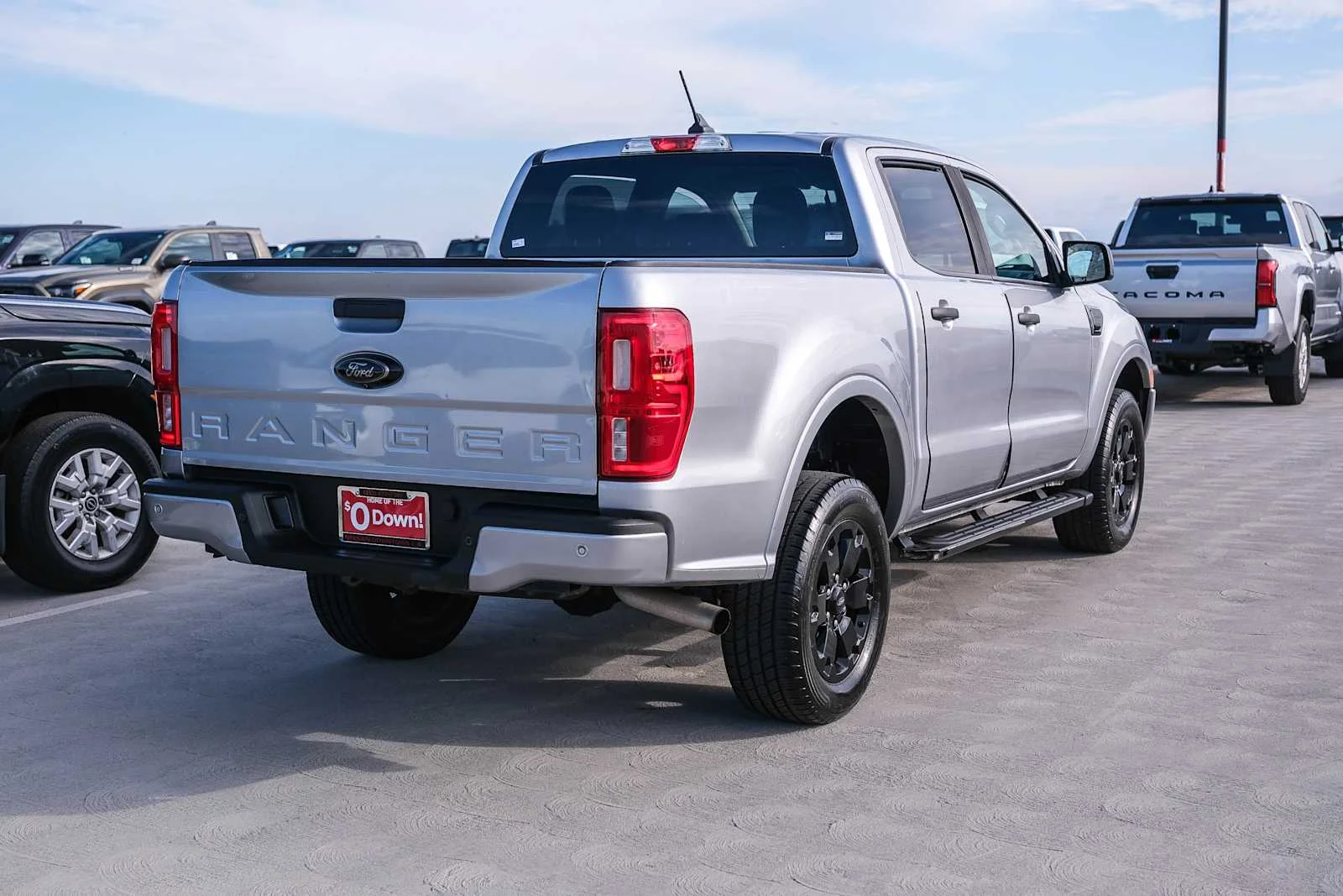 Used 2022 Iconic Silver Metallic Ford XLT image 4