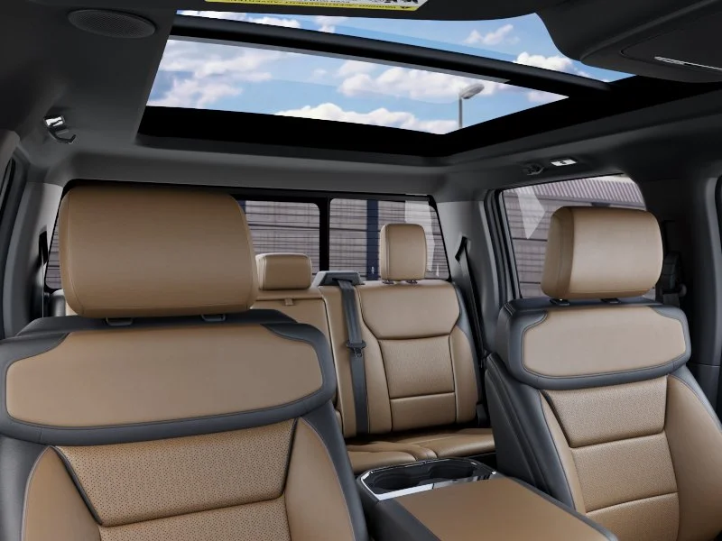New 2027 Star White Metallic Tri-Coat Ford F-450® Lariat® image 22