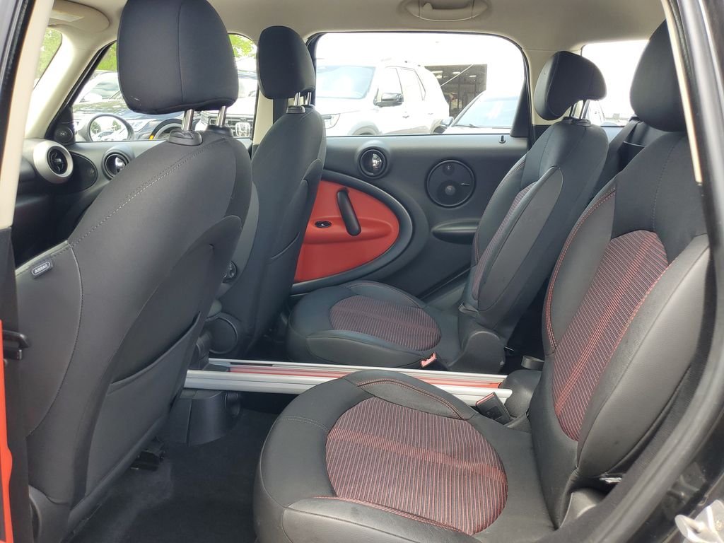 Used 2011 Black MINI Base image 13