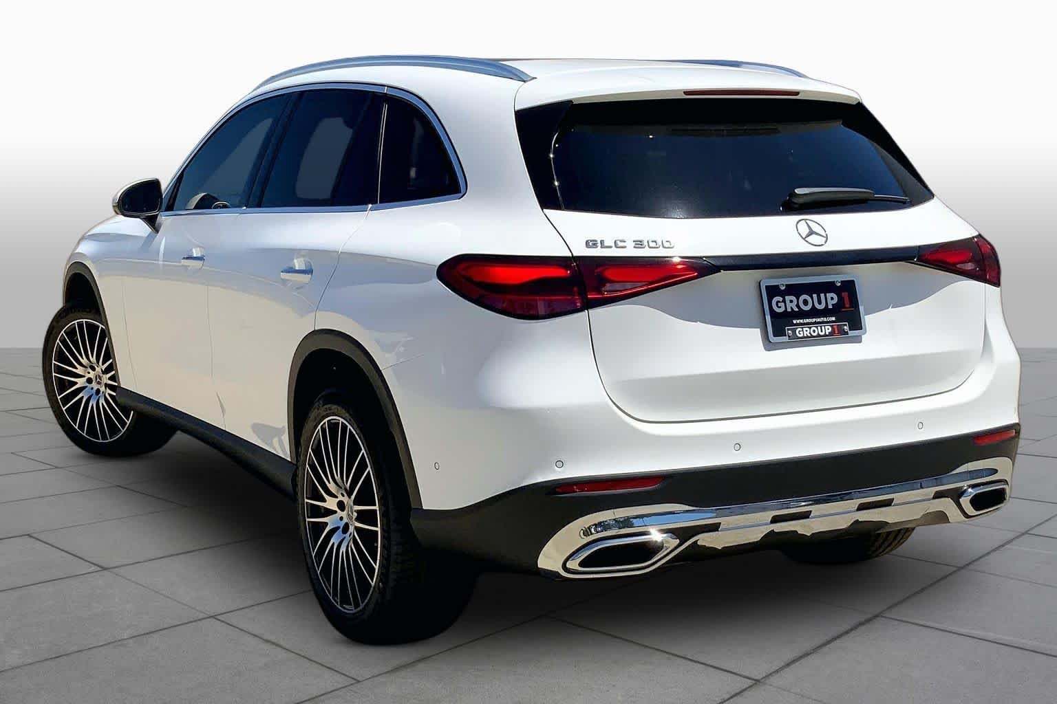 New 2026 Polar White Mercedes-Benz GLC 300 image 12