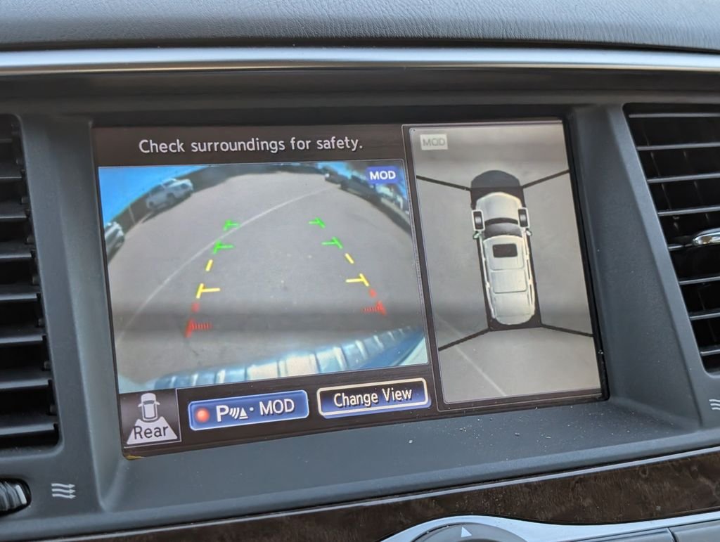 Used 2017 Silver INFINITI Base image 29