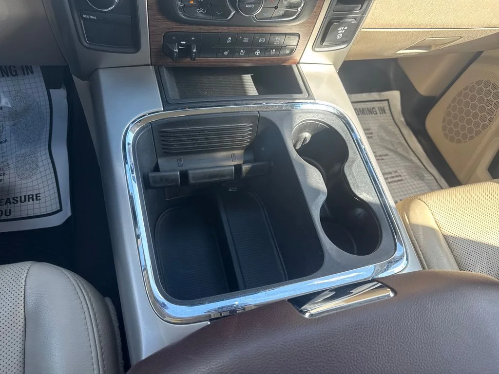 Used 2018 Bright White Clearcoat Ram Laramie image 50