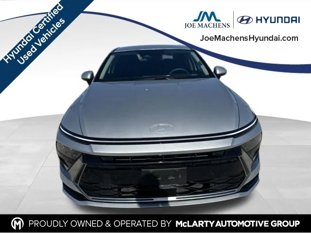 Used 2025 Silver Hyundai SEL image 5