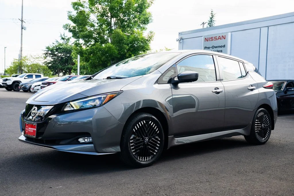 Used 2024 Gray Nissan SV Plus image 3