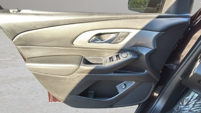 Used 2020 Red Chevrolet LT image 17