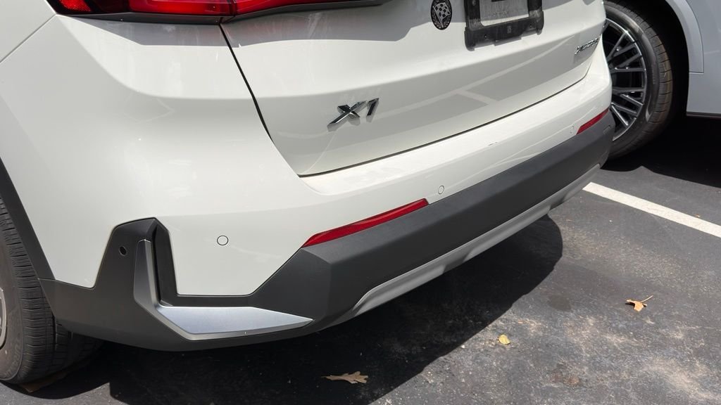 Used 2023 Alpine White BMW xDrive28i image 9