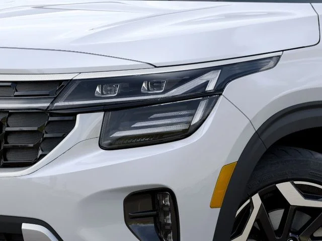 New 2026 White Kia SX image 10